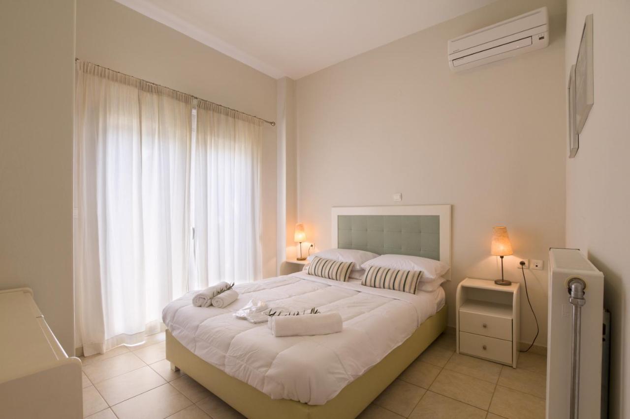 Like Home Agia Marina Extérieur photo
