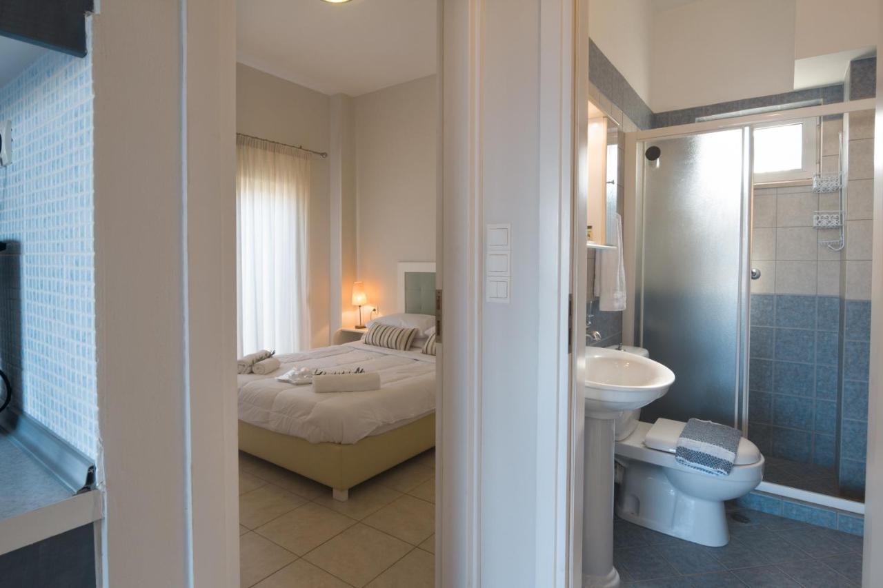 Like Home Agia Marina Extérieur photo